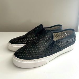 Gap loafers sz7 🌸 laser cut out design!!